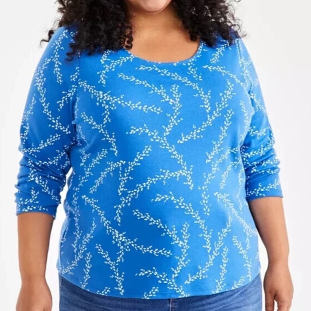 Style & Co Women's Size Medium Long Sleeve T-Shirt Blue White Dotted Print Round